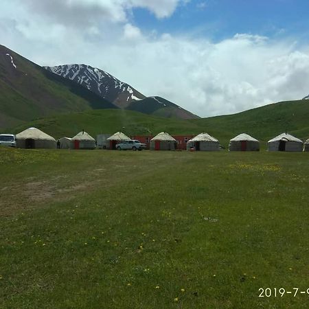 Pamir Nomad Yurt Camp Hotel Kara-Kavak Ngoại thất bức ảnh