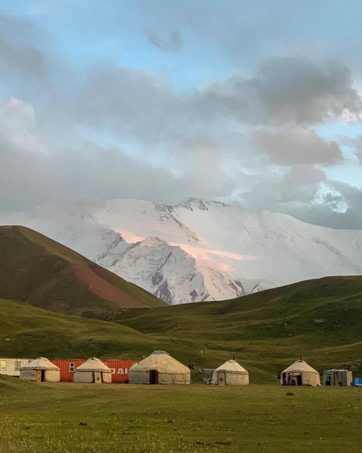 Pamir Nomad Yurt Camp Hotel Kara-Kavak Ngoại thất bức ảnh