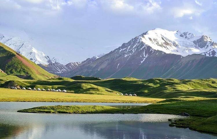 Pamir Nomad Yurt Camp Hotel Kara-Kavak Ngoại thất bức ảnh
